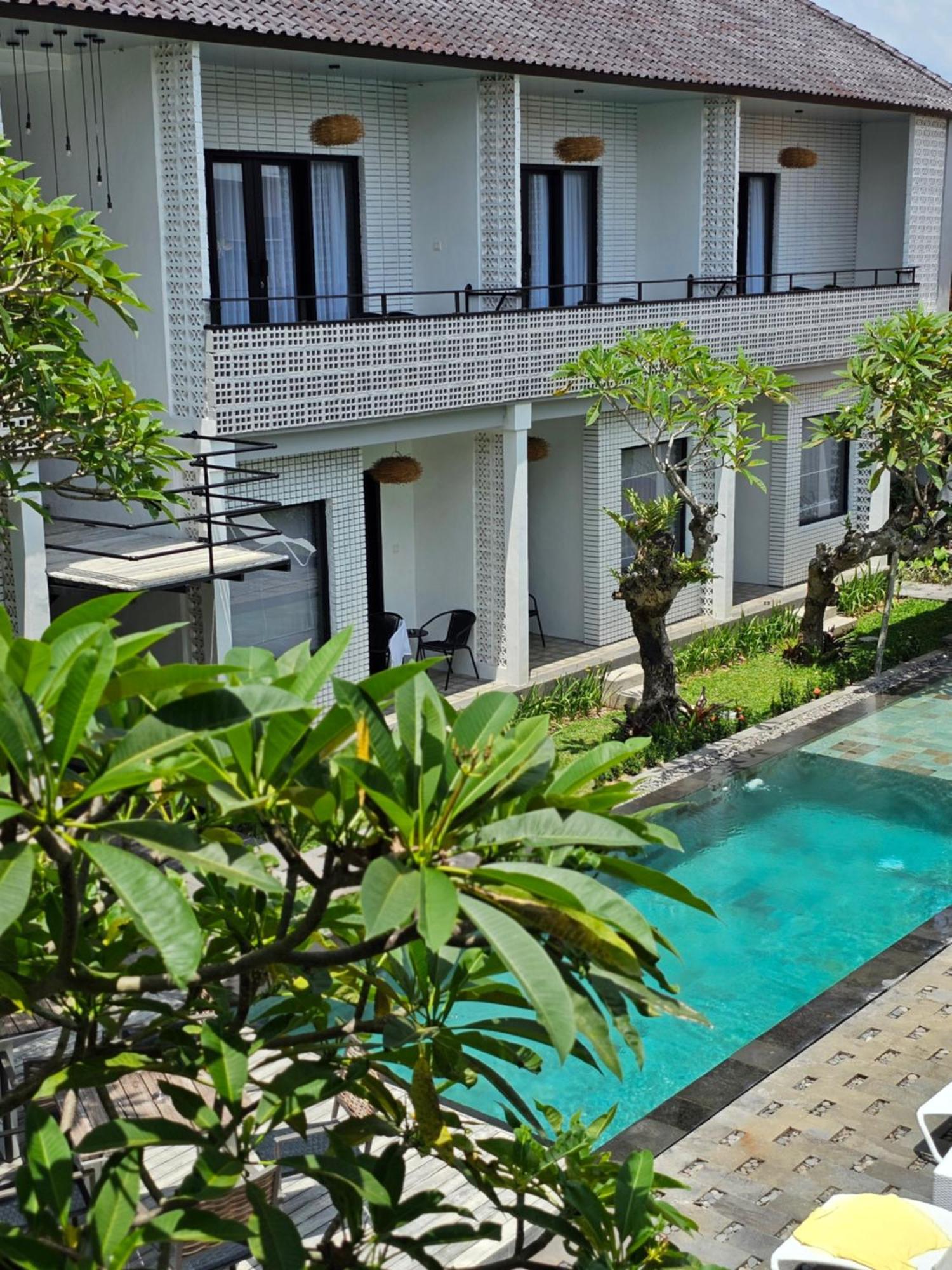 Chandi Hotel Ubud Exterior photo