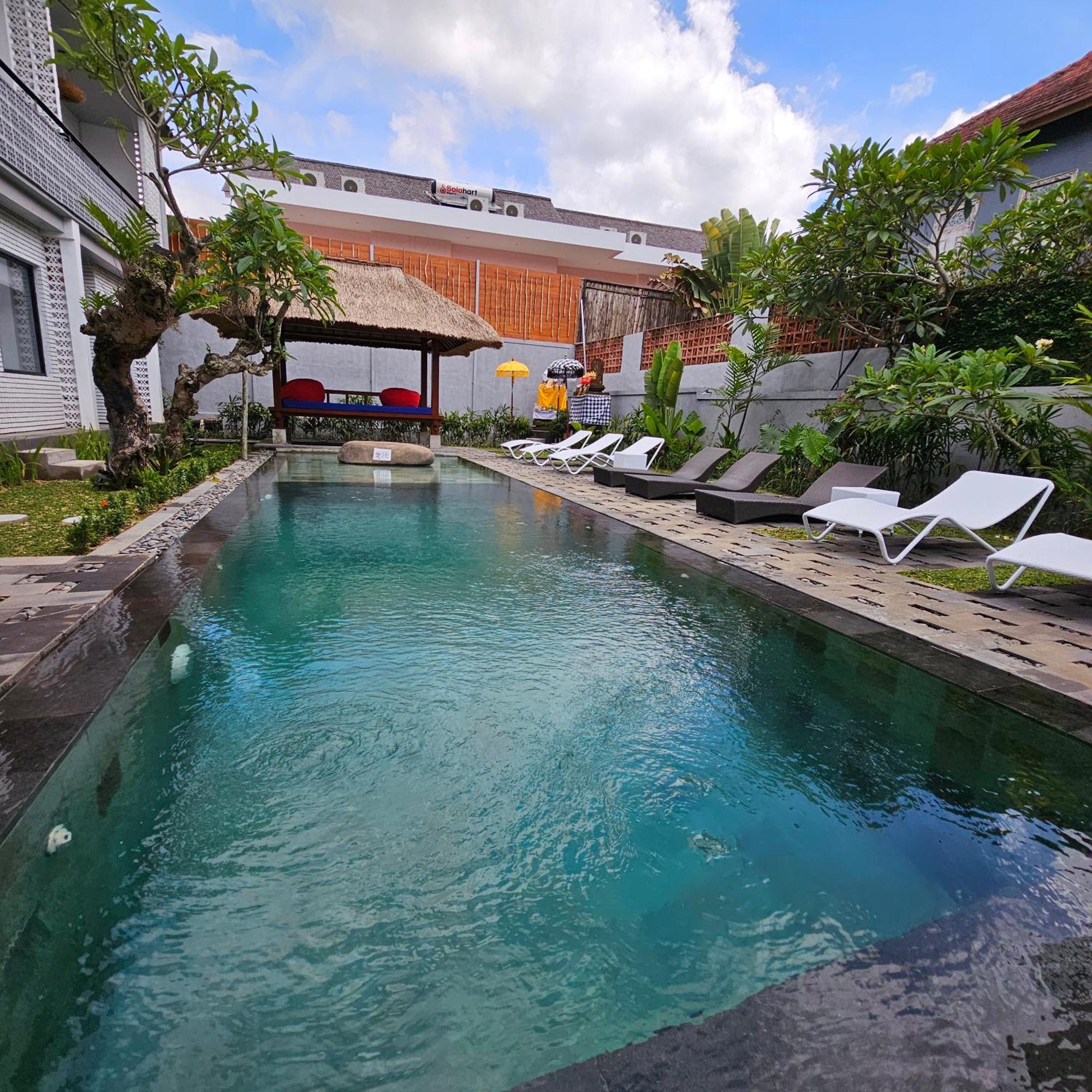Chandi Hotel Ubud Exterior photo