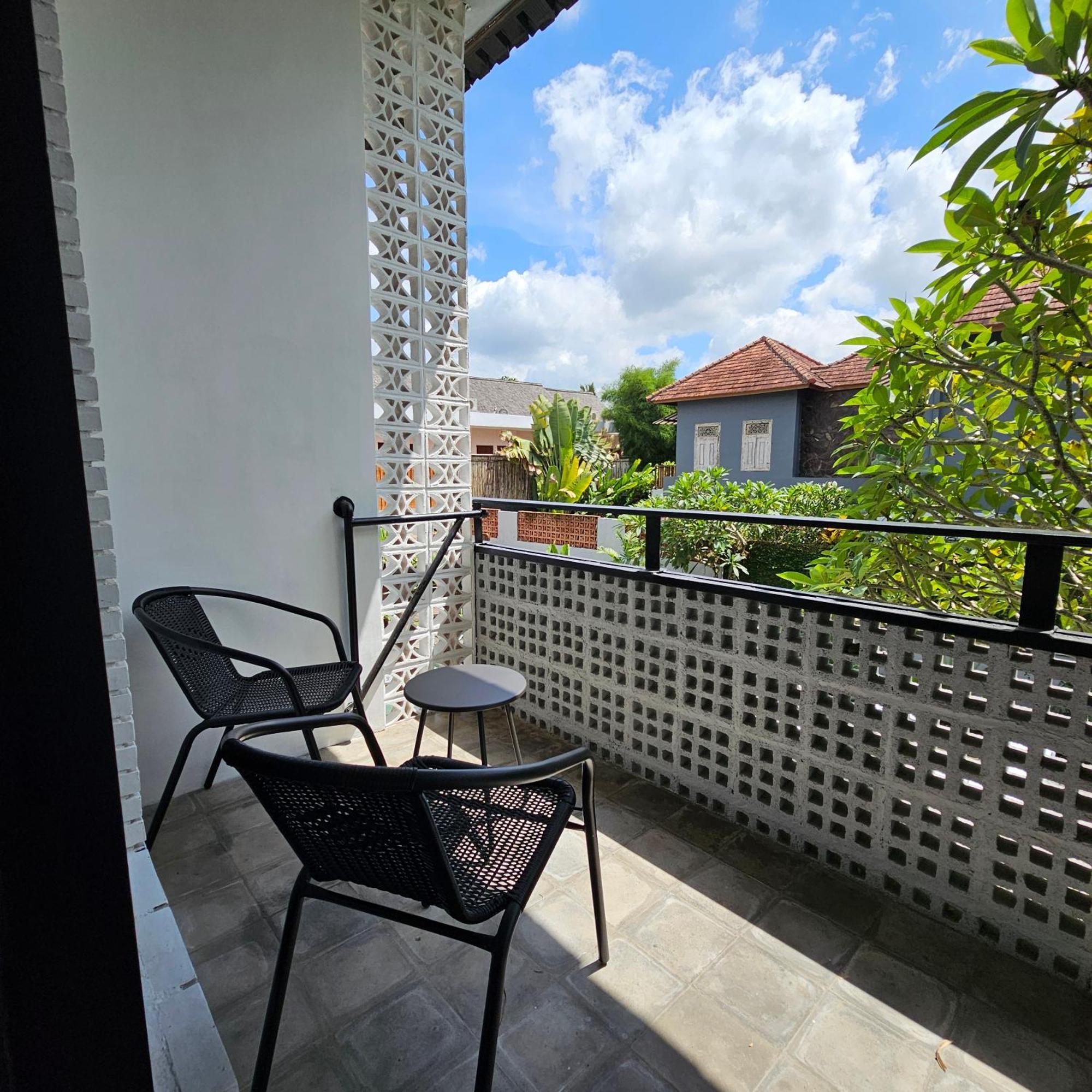 Chandi Hotel Ubud Exterior photo